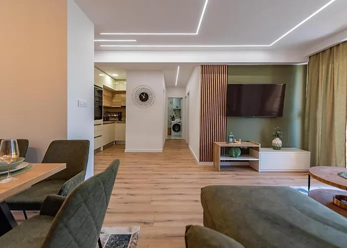 2 Bedroom Gorgeous In Apartamento