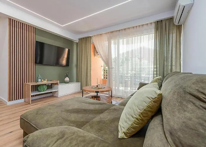 2 Bedroom Gorgeous In *